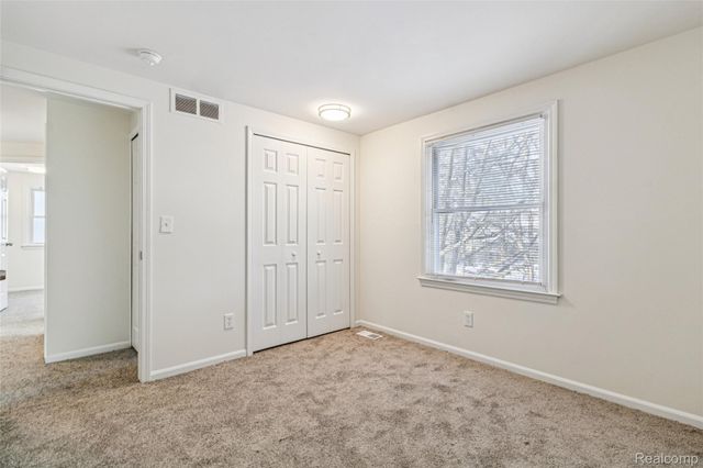 39735 Bonnie Court, Clinton Charter Township, MI 48038