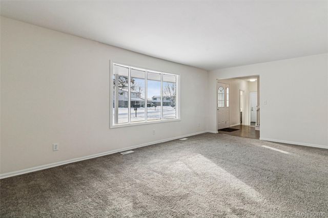 39735 Bonnie Court, Clinton Charter Township, MI 48038