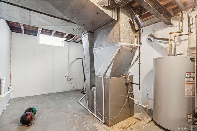 39735 Bonnie Court, Clinton Charter Township, MI 48038