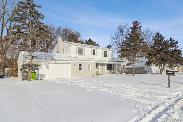 39735 Bonnie Court, Clinton Charter Township, MI 48038