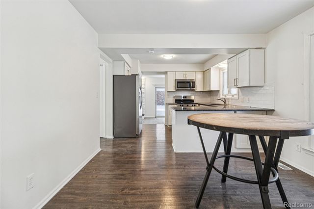 39735 Bonnie Court, Clinton Charter Township, MI 48038