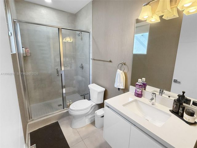 7447 NW 97th Ct, Doral, FL 33178