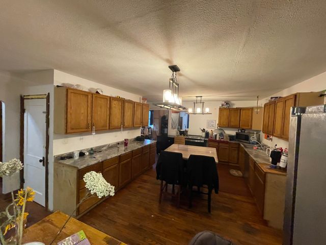 828 S Glenn Avenue, Springfield, MO 65802