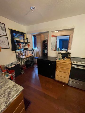 828 S Glenn Avenue, Springfield, MO 65802