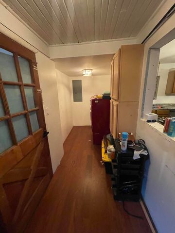 828 S Glenn Avenue, Springfield, MO 65802