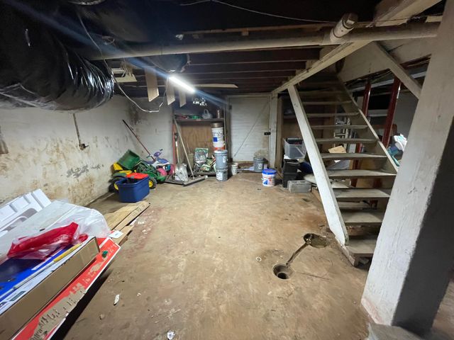 828 S Glenn Avenue, Springfield, MO 65802