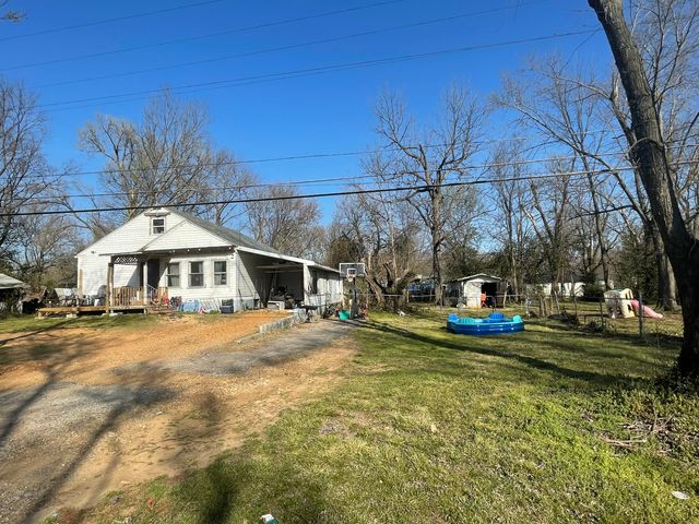 828 S Glenn Avenue, Springfield, MO 65802