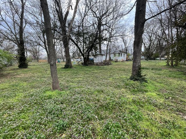 828 S Glenn Avenue, Springfield, MO 65802