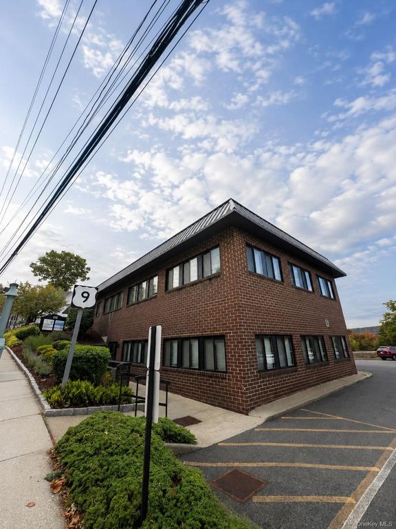 615 Broadway Suite D, Hastings-on-hudson, NY 10706 — exterior