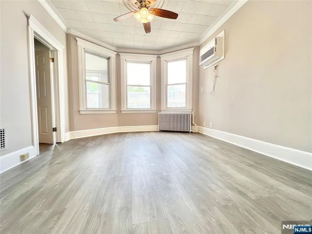 91 16th Street 2, Bayonne, NJ 07002
