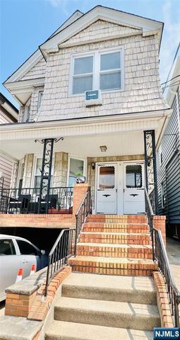 91 16th Street 2, Bayonne, NJ 07002