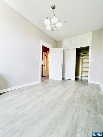 91 16th Street 2, Bayonne, NJ 07002