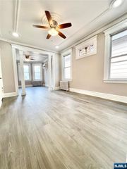 91 16th Street 2, Bayonne, NJ 07002