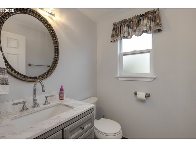 3205 Se HAMPTON Loop, Troutdale, OR 97060