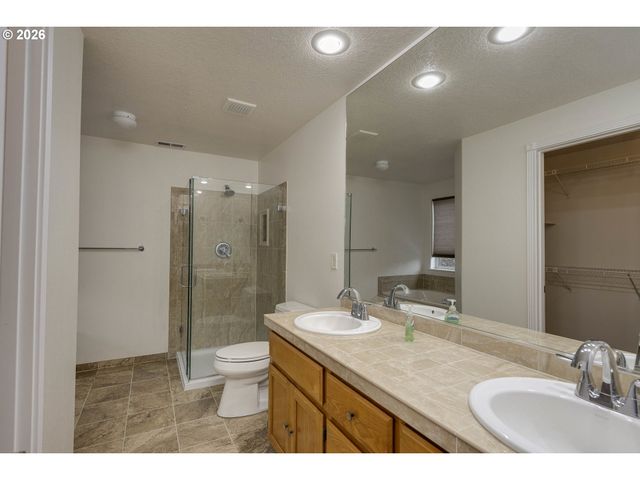 3205 Se HAMPTON Loop, Troutdale, OR 97060