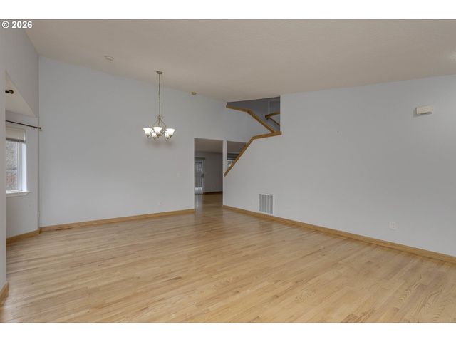 3205 Se HAMPTON Loop, Troutdale, OR 97060