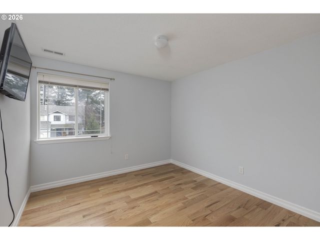 3205 Se HAMPTON Loop, Troutdale, OR 97060