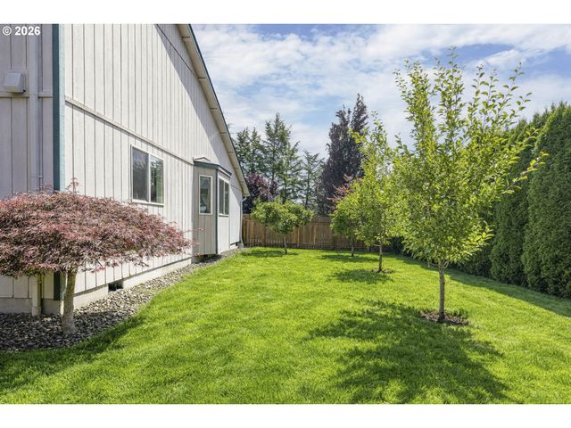 3205 Se HAMPTON Loop, Troutdale, OR 97060