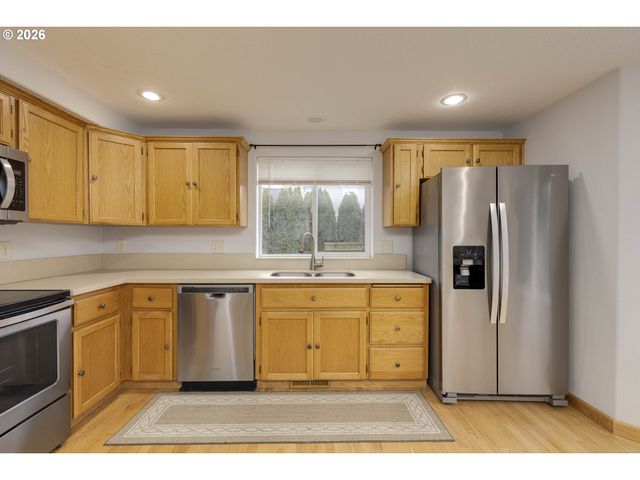 3205 Se HAMPTON Loop, Troutdale, OR 97060