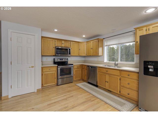 3205 Se HAMPTON Loop, Troutdale, OR 97060