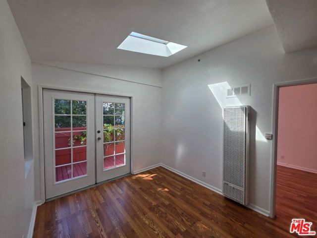 632 Santa Clara Avenue A, Los Angeles, CA 90291