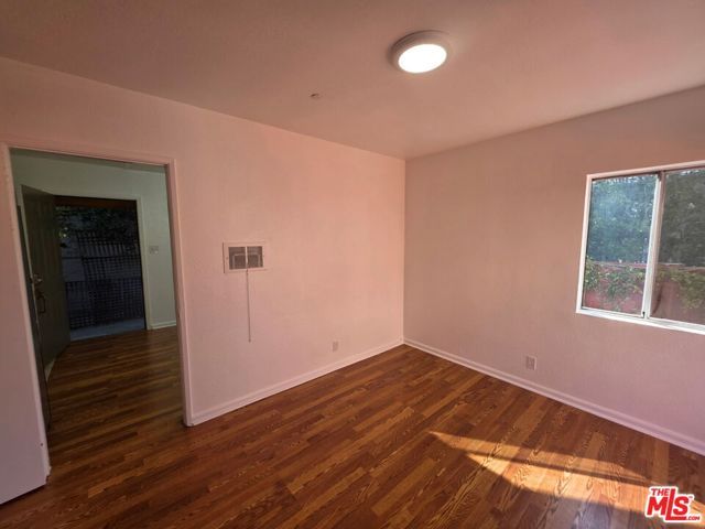 632 Santa Clara Avenue A, Los Angeles, CA 90291