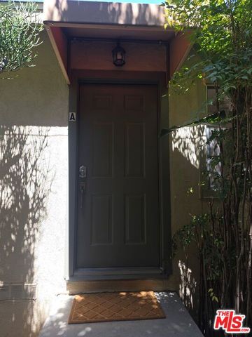 632 Santa Clara Avenue A, Los Angeles, CA 90291