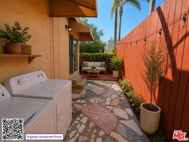 632 Santa Clara Avenue A, Los Angeles, CA 90291