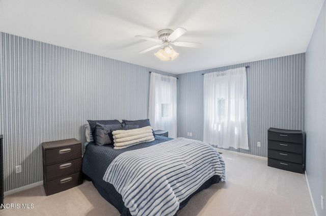 8240 Hidden Forest Drive, Holland, OH 43528