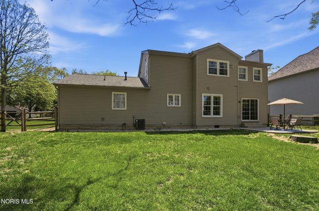 8240 Hidden Forest Drive, Holland, OH 43528