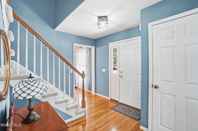 8240 Hidden Forest Drive, Holland, OH 43528