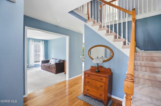 8240 Hidden Forest Drive, Holland, OH 43528
