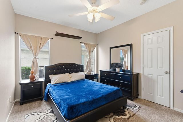 108 Somerton Drive, Montgomery, TX 77356