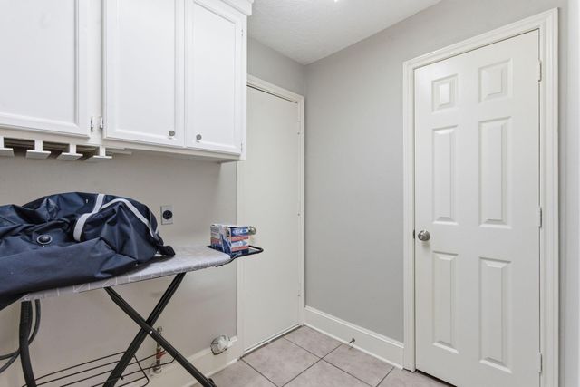 108 Somerton Drive, Montgomery, TX 77356