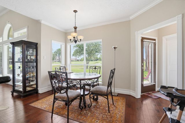 108 Somerton Drive, Montgomery, TX 77356
