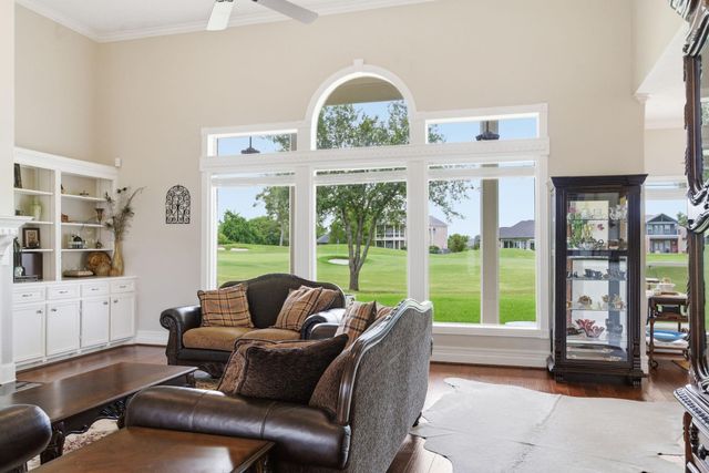 108 Somerton Drive, Montgomery, TX 77356