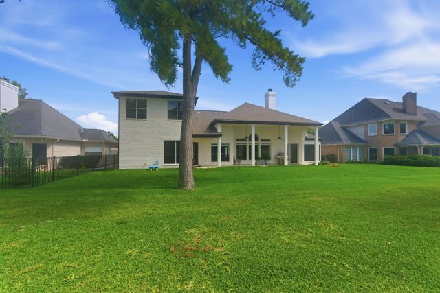 108 Somerton Drive, Montgomery, TX 77356