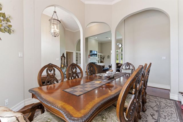 108 Somerton Drive, Montgomery, TX 77356