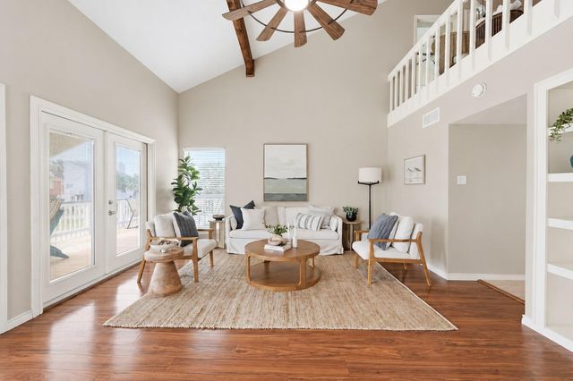 13684 Mutiny Lane, Galveston, TX 77554
