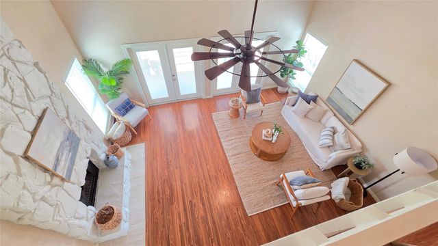 13684 Mutiny Lane, Galveston, TX 77554