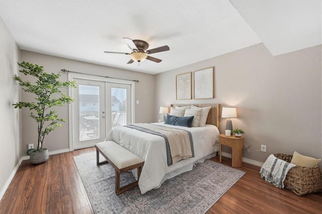 13684 Mutiny Lane, Galveston, TX 77554