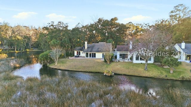 27 Stable Gate Rd, Hilton Head Island, SC 29926