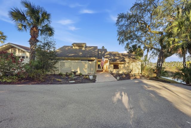 27 Stable Gate Rd, Hilton Head Island, SC 29926