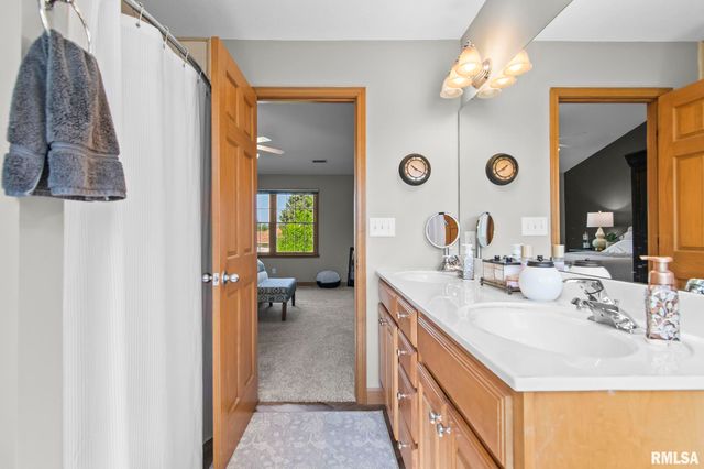 107 ASPEN Drive, Chatham, IL 62629