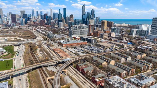 1812 S Clark Street 15, Chicago, IL 60616