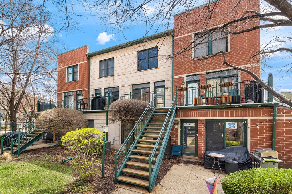 1812 S Clark Street 15, Chicago, IL 60616