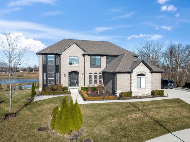 50155 N Anita Way, Macomb Twp, MI 48044