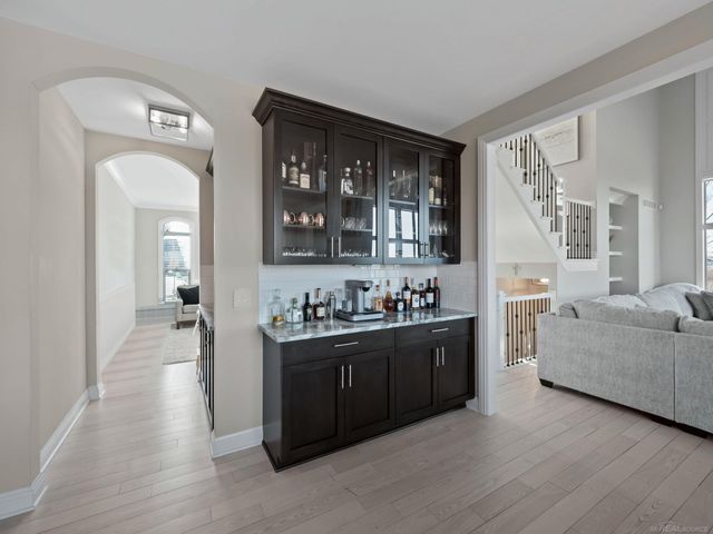 50155 N Anita Way, Macomb Twp, MI 48044