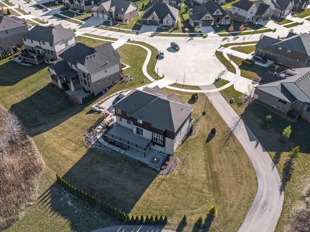 50155 N Anita Way, Macomb Twp, MI 48044