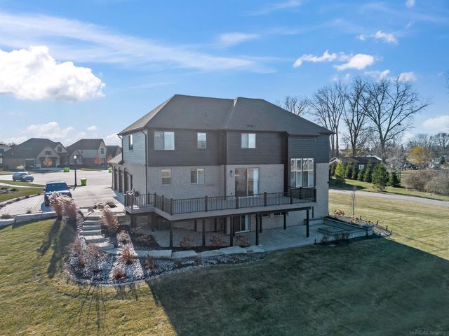 50155 N Anita Way, Macomb Twp, MI 48044